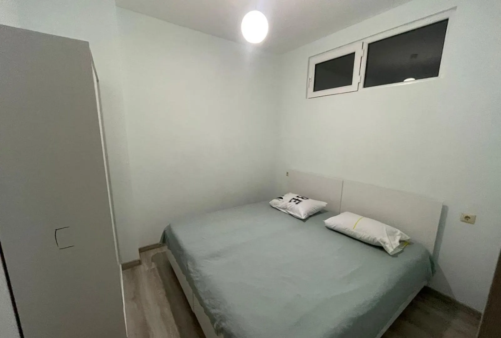 Cozy Flat Close To The Beach 바투미 0*,